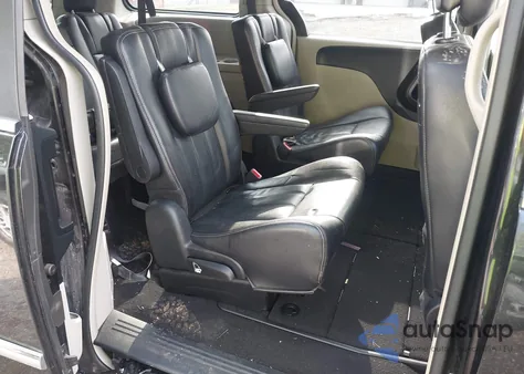 2014 Chrysler Town & Country Touring from USA, damaged, VIN 2C4RC1BG2ER440300